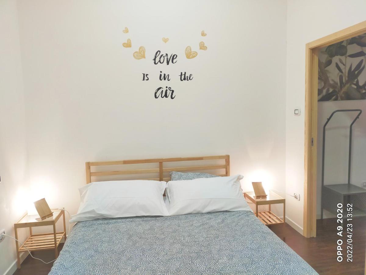 Ferienwohnung Piazza Carita' Centro Storico Neapel Zimmer foto