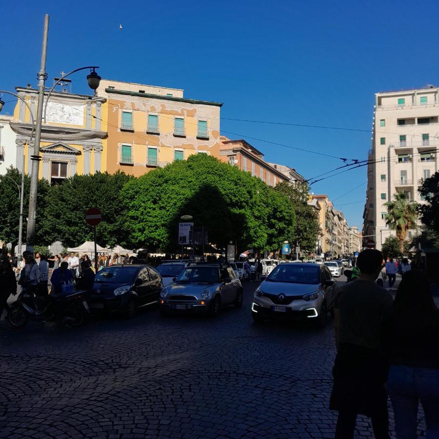Ferienwohnung Piazza Carita' Centro Storico Neapel Exterior foto