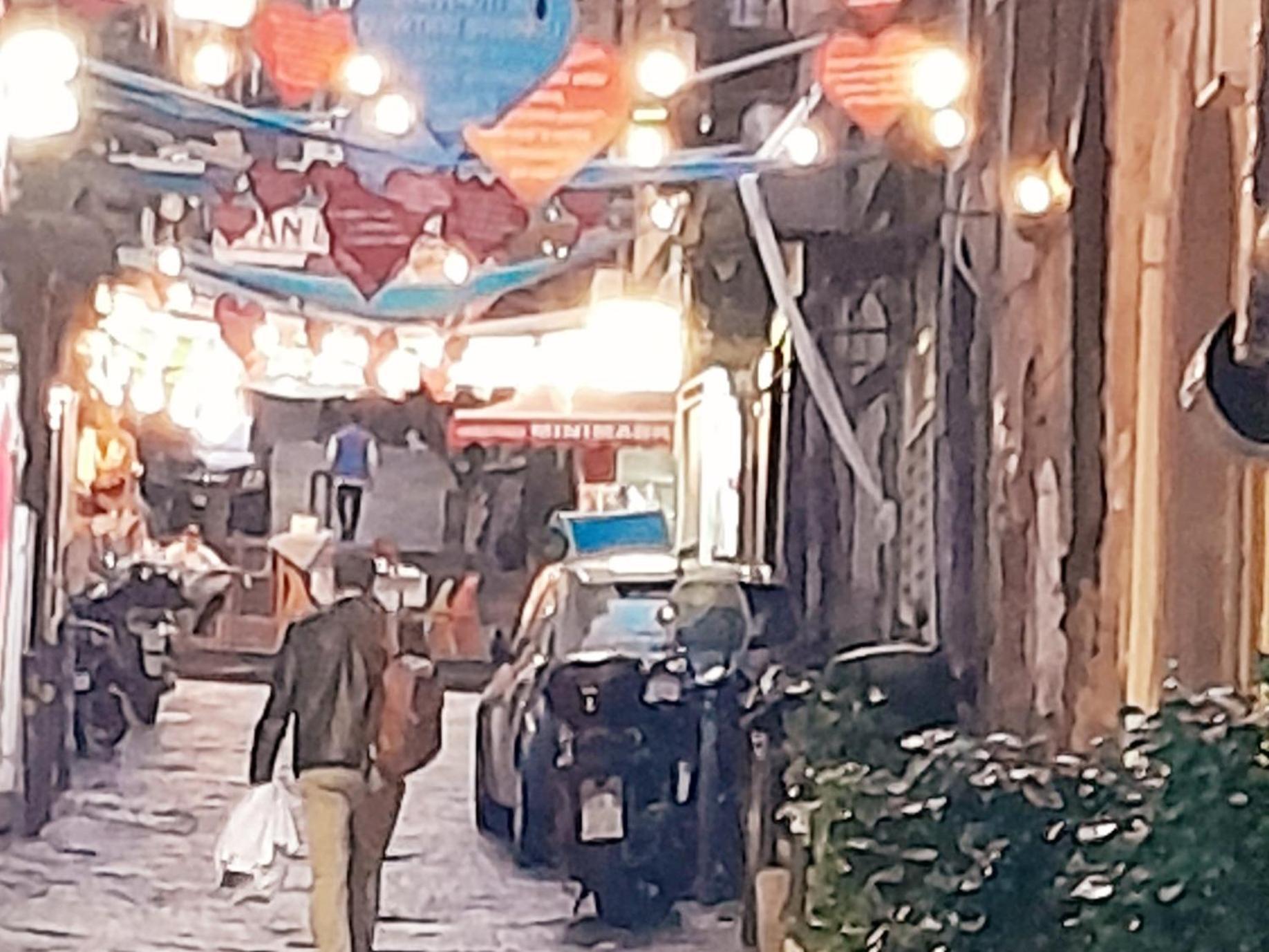 Ferienwohnung Piazza Carita' Centro Storico Neapel Exterior foto