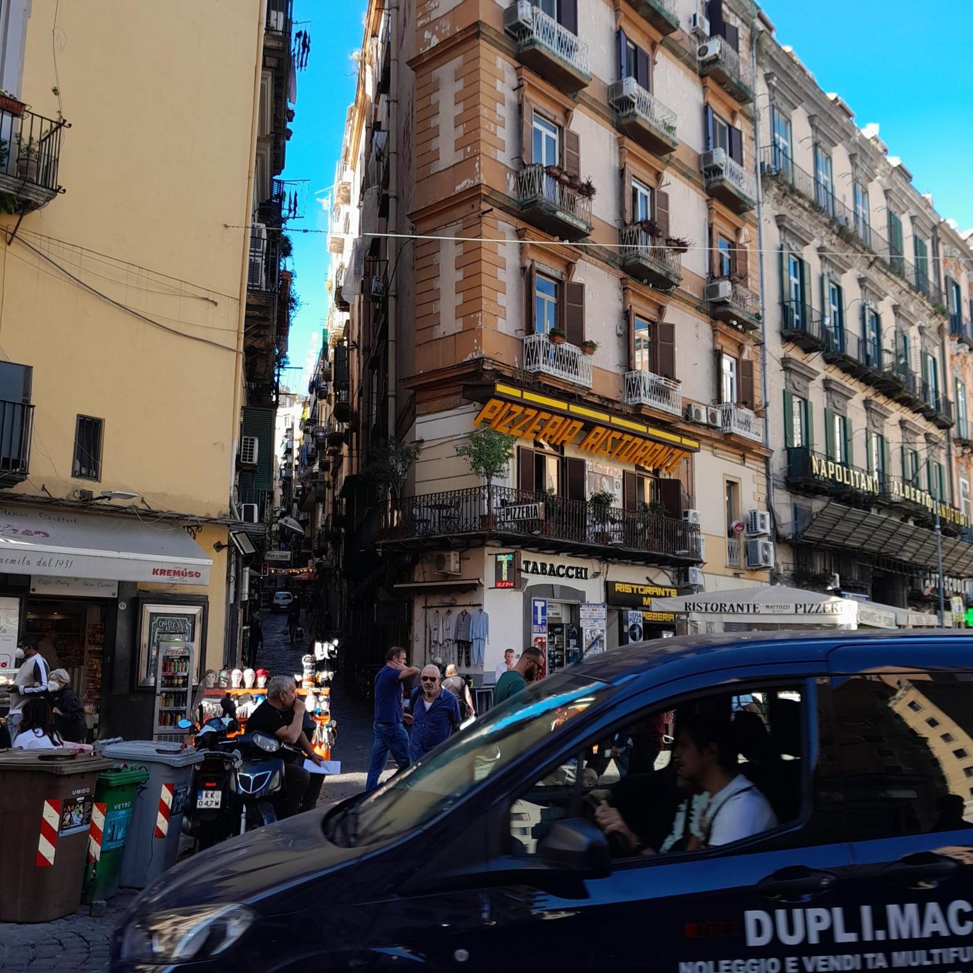 Ferienwohnung Piazza Carita' Centro Storico Neapel Zimmer foto